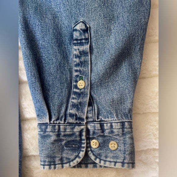 Tommy Jeans Button Down, Collared Jean Shirt. Great condition. Vintage. - Picture 6 of 6